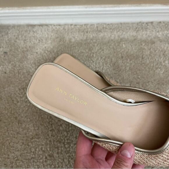 New Ann Taylor Woven Cream Point Toe Mule Flats - Picture 6 of 7